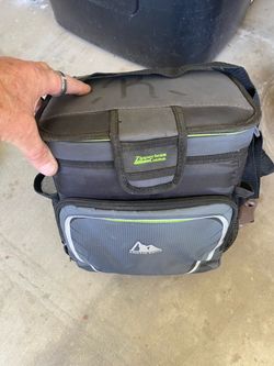 Arctic Zone Zipperless Coldlok Cooler Bag
