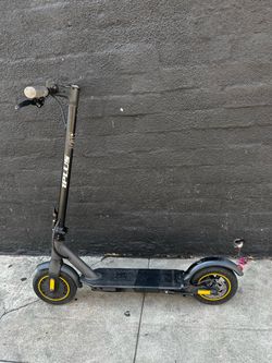 1  plus electric scooter