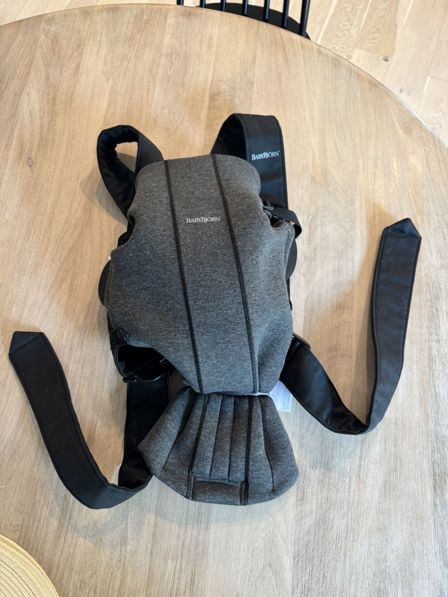 BabyBjorn Baby Carrier- Like New