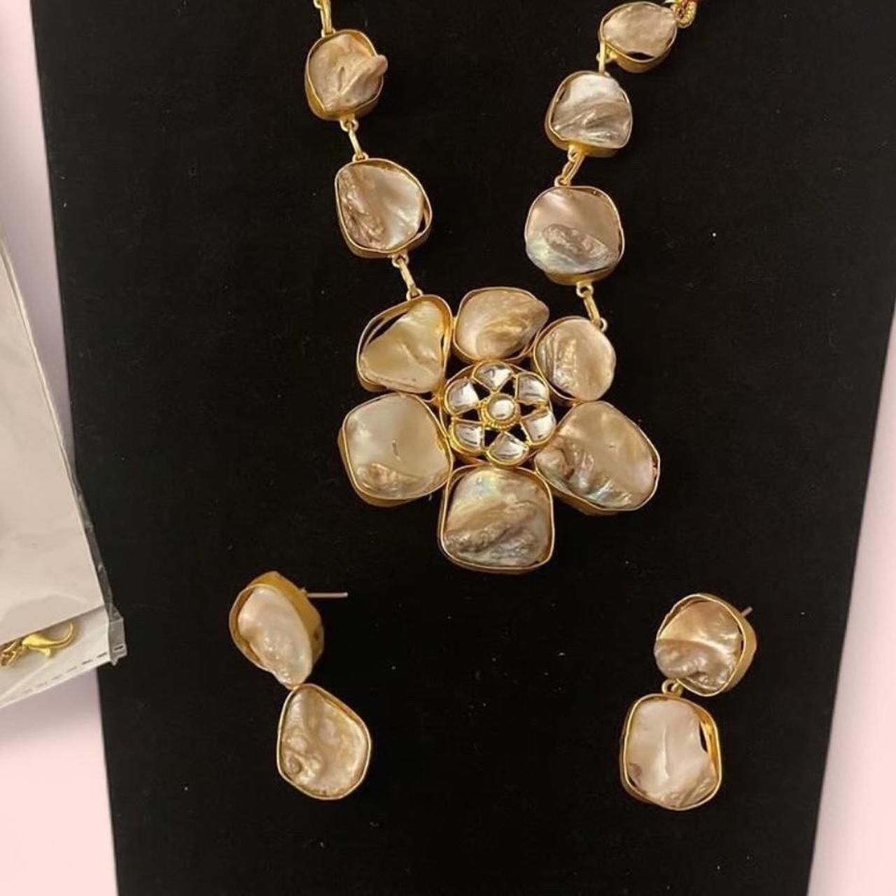 New | Indian Kundan Mother of Pearl Necklace Set