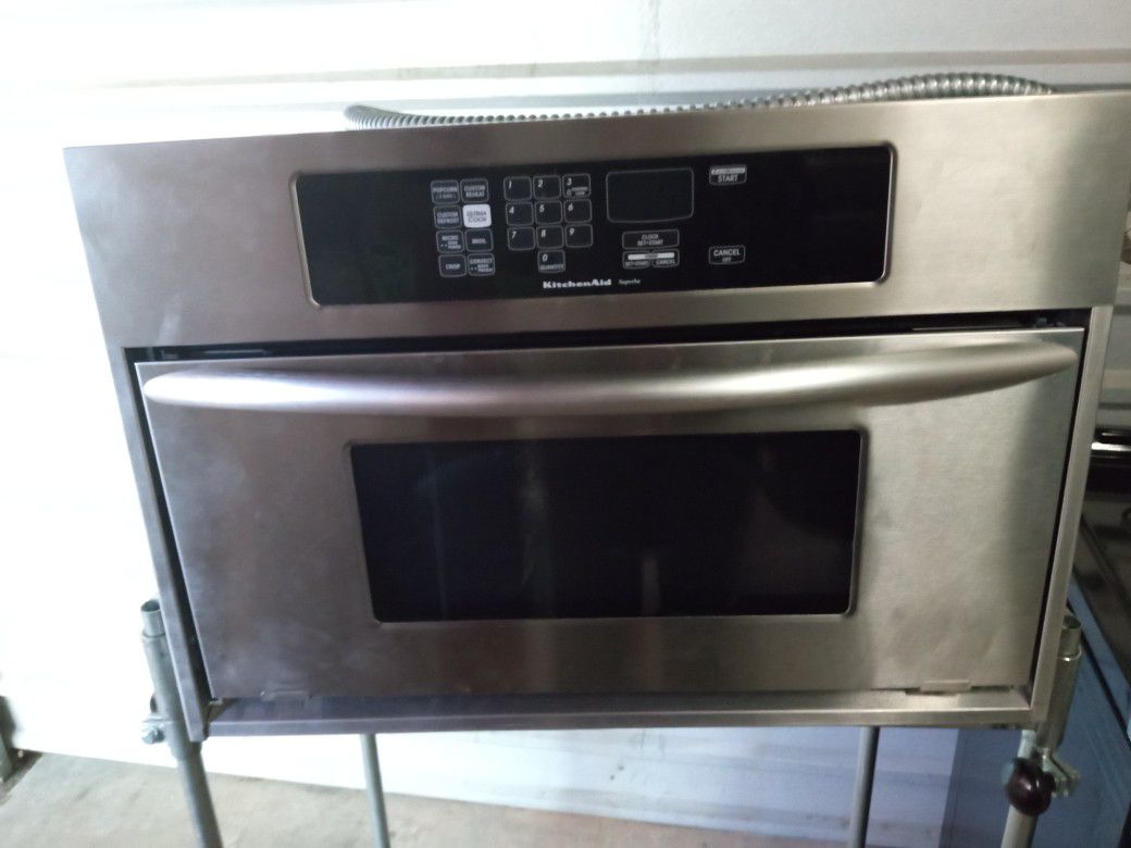 30" KitchenAid Superba Stainless Steel Built In Microwave Oven