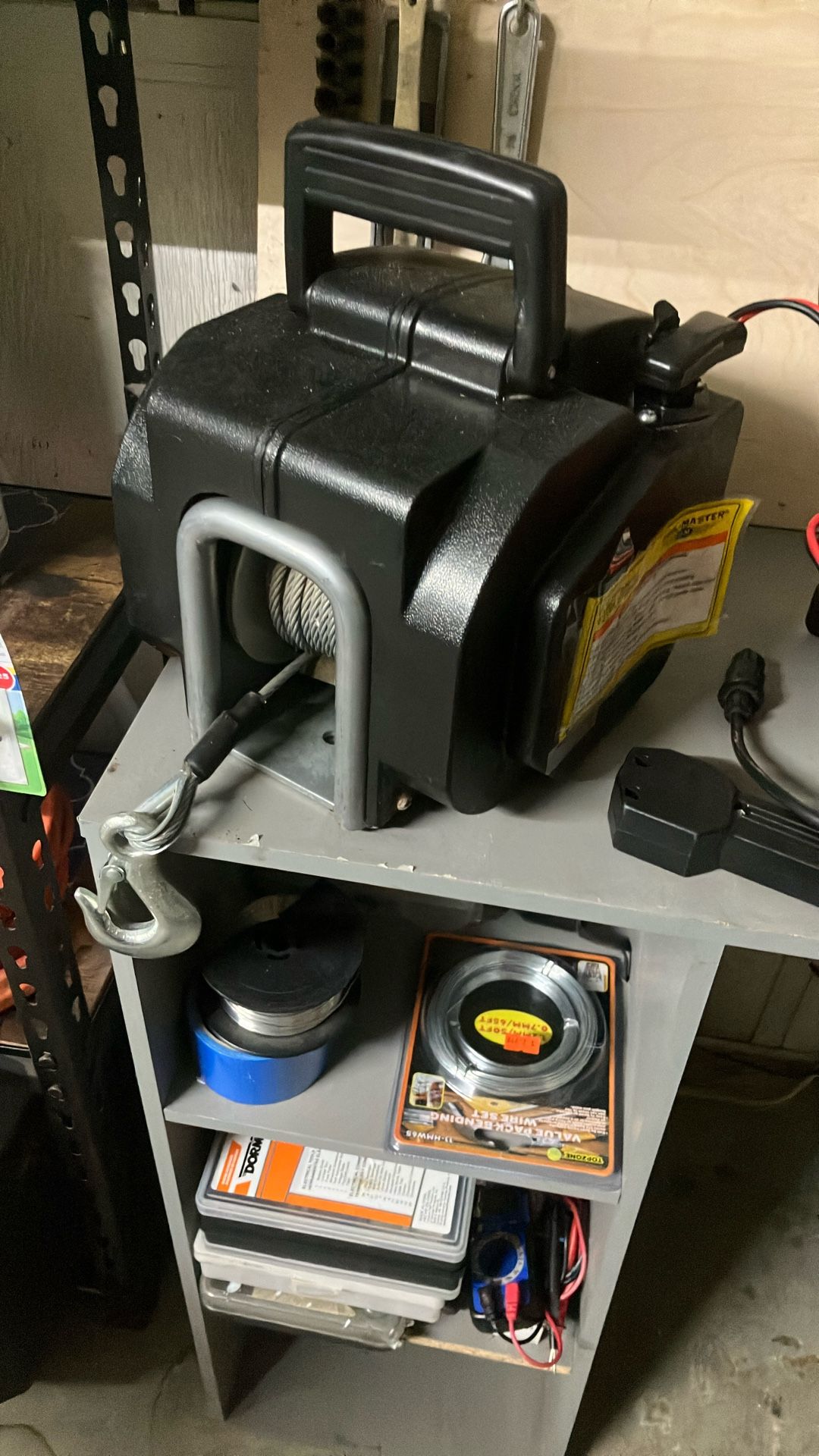 Haul Master 12 Volt Winch With Mount