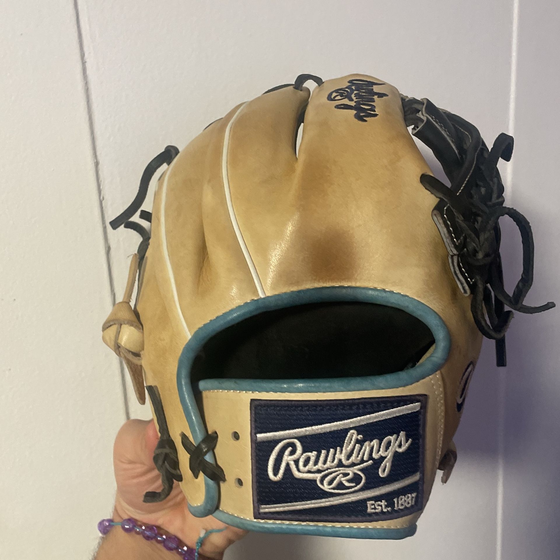 2024 Rawlings Heart Of The Hide Not Game Used