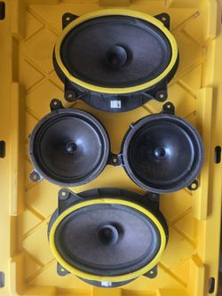 OEM TOYOTA TACOMA stock Speakers