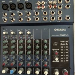 Yamaha MG 10/2 Mixing Board 
