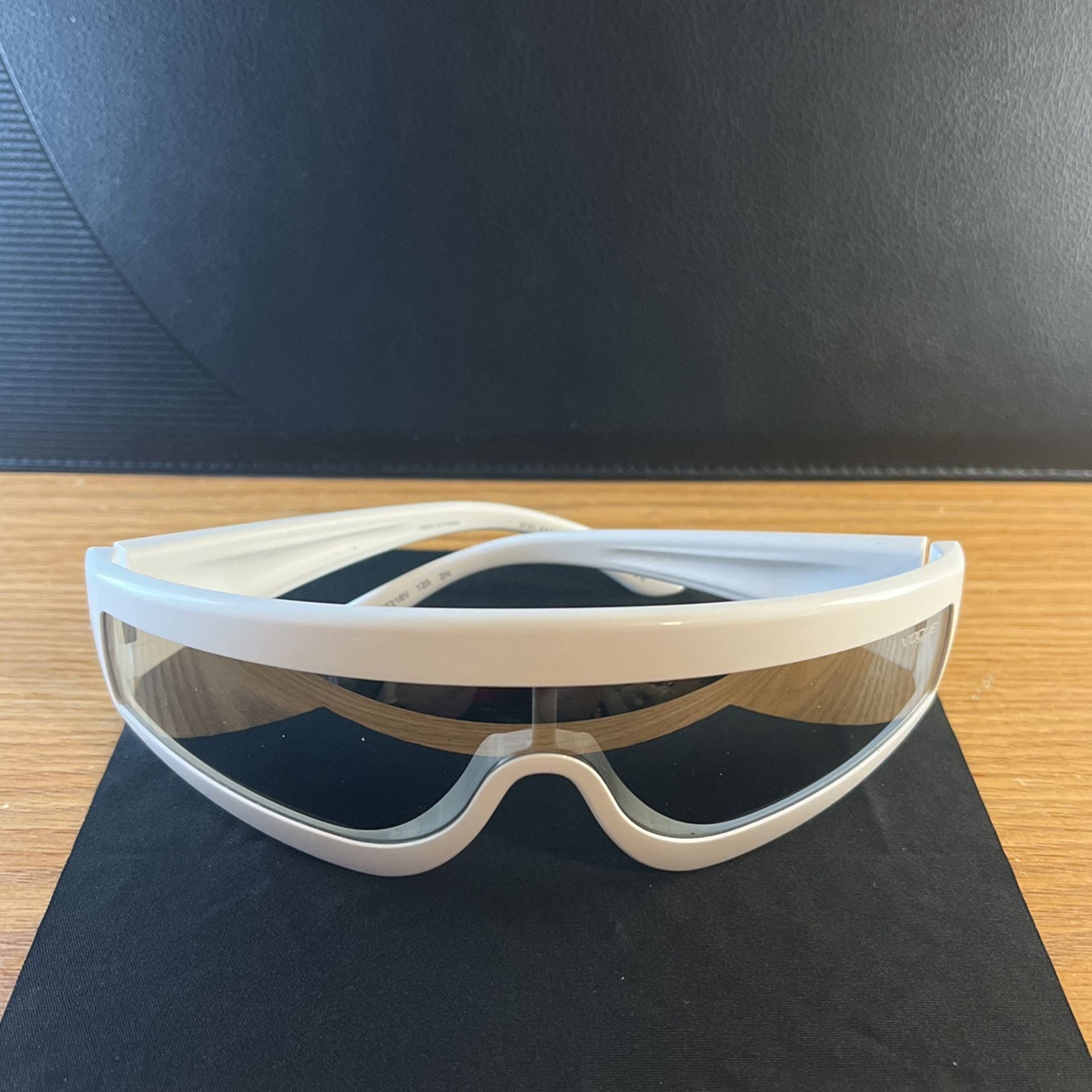 Sunglasses Vogue Jewelry & Accessories