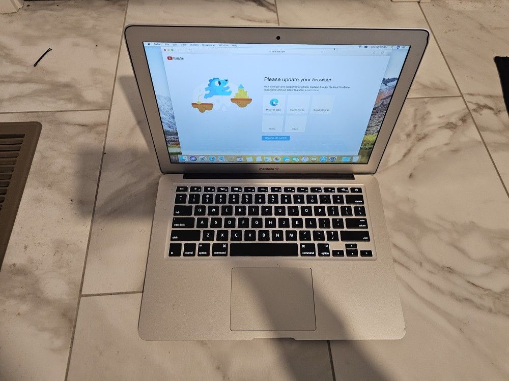 Apple Macbook Air w/ 1TB SSD