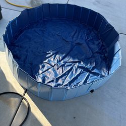 Foldable Pool (Kids or Dogs) 