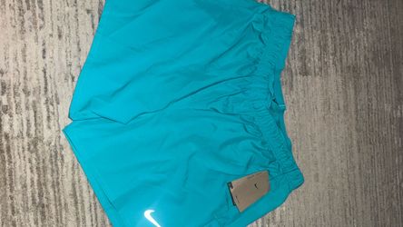 Men’s size Large Nike Athletic Shorts – Teal