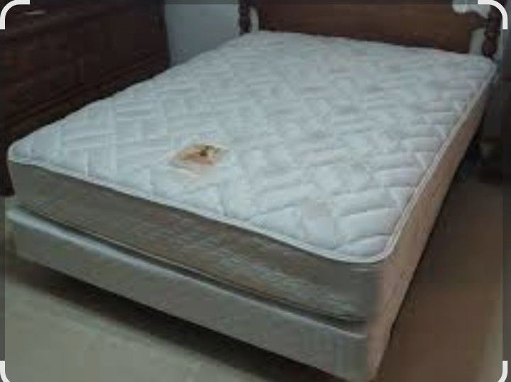 FULL SIZE PILLOWTOP MATTRESS WITH Frame