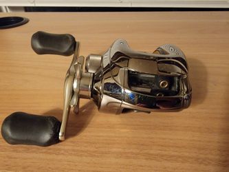Shimano Calais 201 A LH Baitcaster Linkshand Multirolle 185m/ 0,25mm