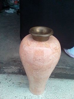 Dora International marble style bass 1983