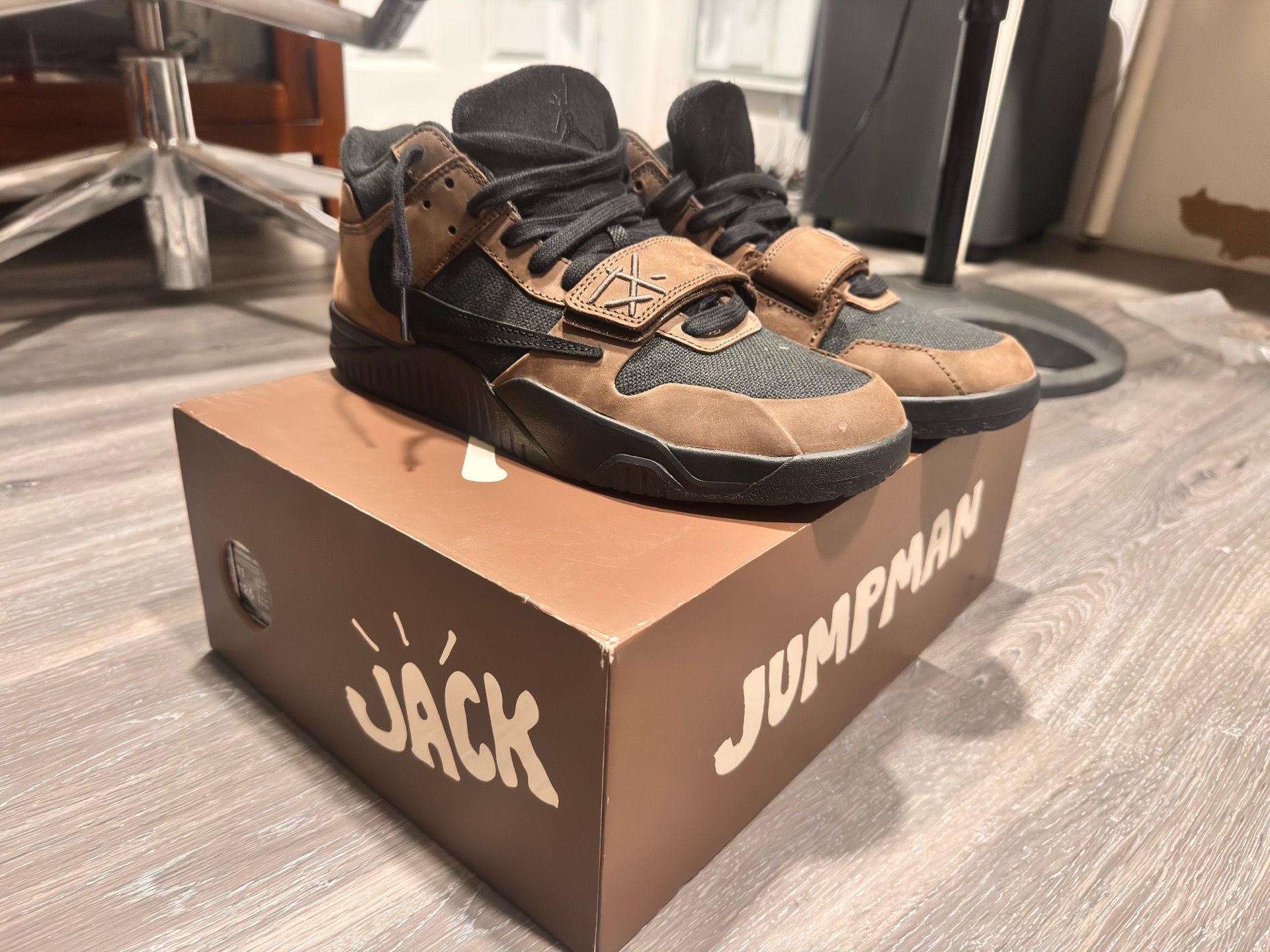 Jordan jumpman Travis Scott mocha