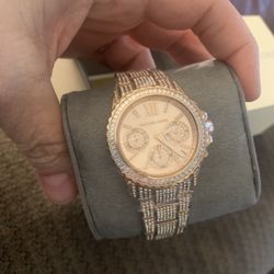 Gorgeous Michael Kors Rose Gold Colored Watch