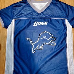 Detroit LIONS  YOUTH FLAG FOOTBALL PLAY 60 REVERSIBLE JERSEY..GREAT CONDITION!..size Med Youth