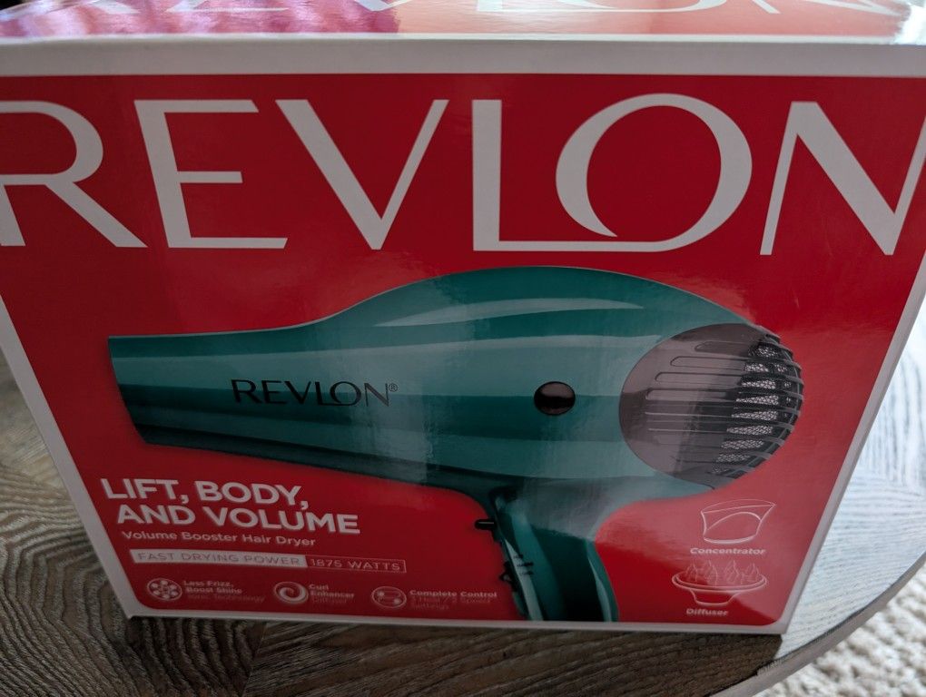 Brand New Revlon Blow Dryer 