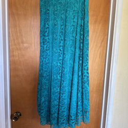 LuLaRoe Skirt - Stunning Lace