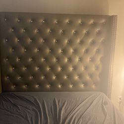 Bed/ Box spring/mattress