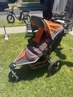 B.O.B. Revolution SE Stroller