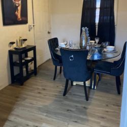 Kitchen Table 