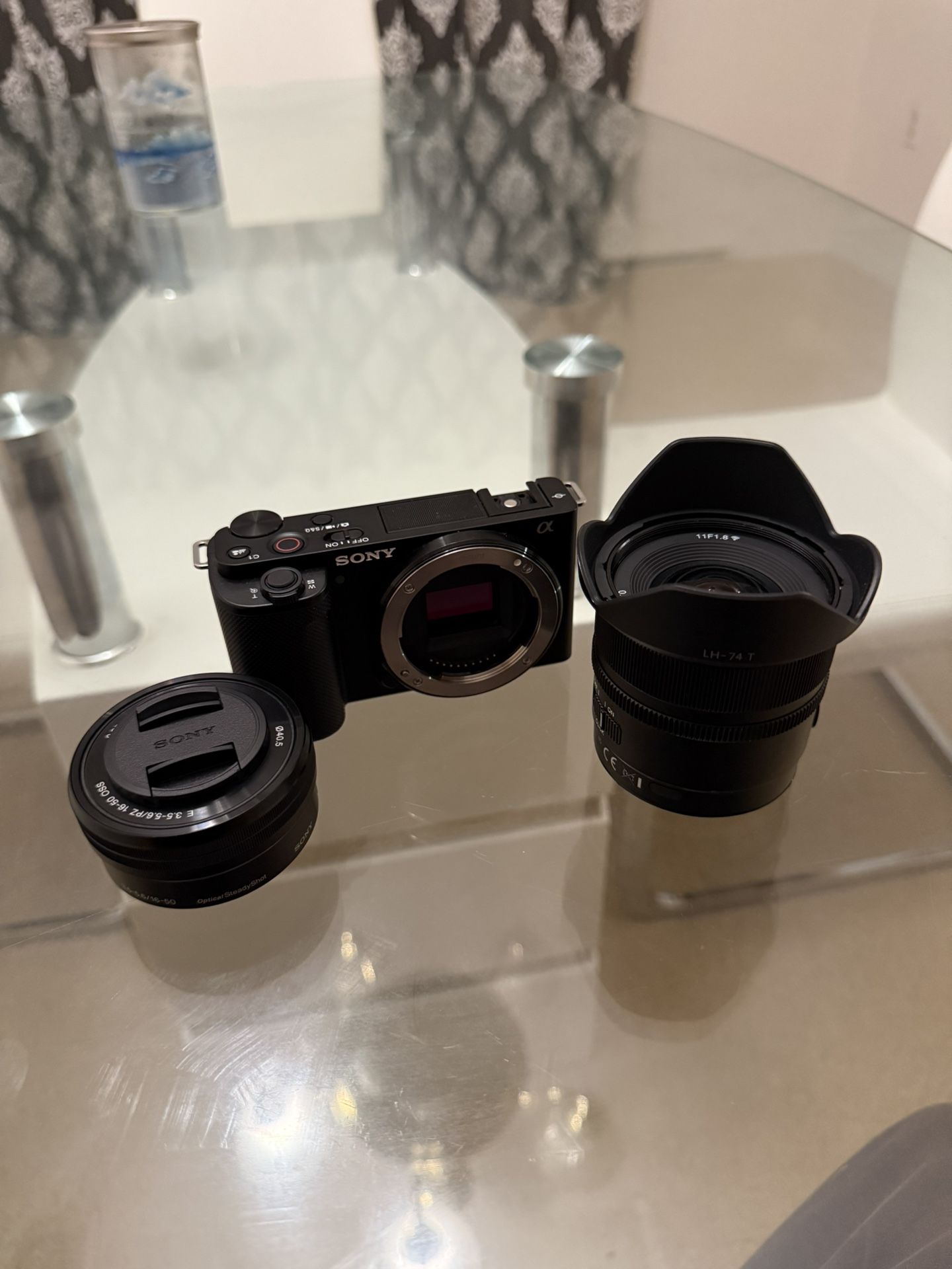 Sony ZV-E10 + 11mm 1.8f Lens & 16mm-50mm 3.5f Lens