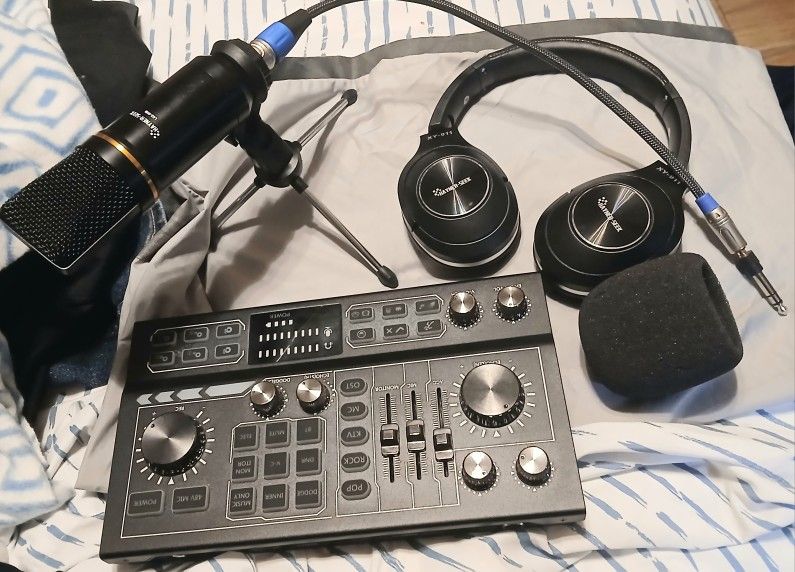 Hayner-seek Sound Console