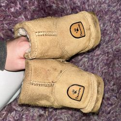 Size 9 Bear paw Boots