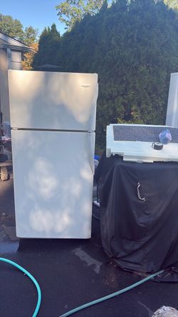 30” Frigidaire Gallery refrigerator