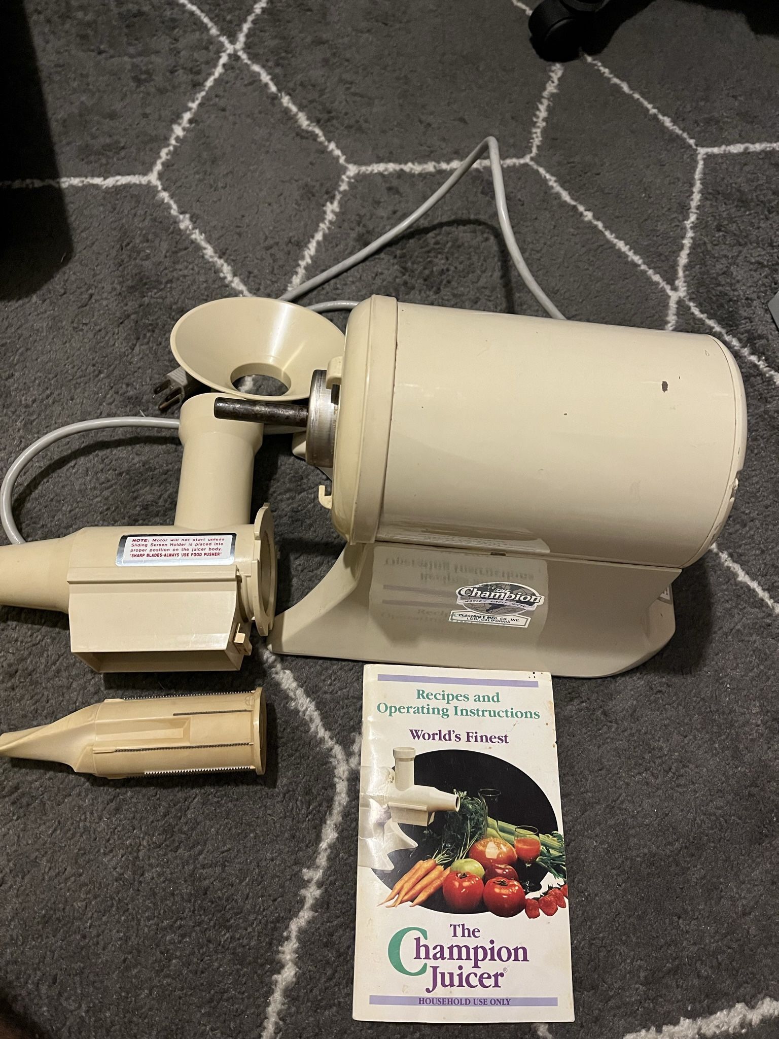 Champion Juicer