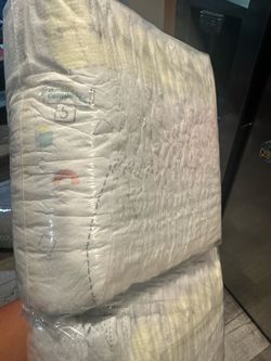 Pampers size5 , 50 pieces in the pack