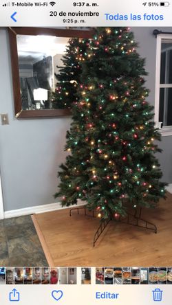 Vendó Este Árbol De Navidad