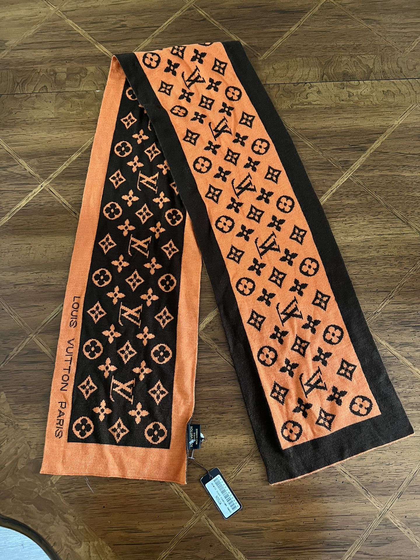 Scarf louis Vouiton