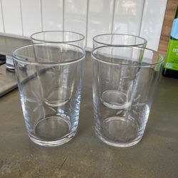 4 Grinking Glasses