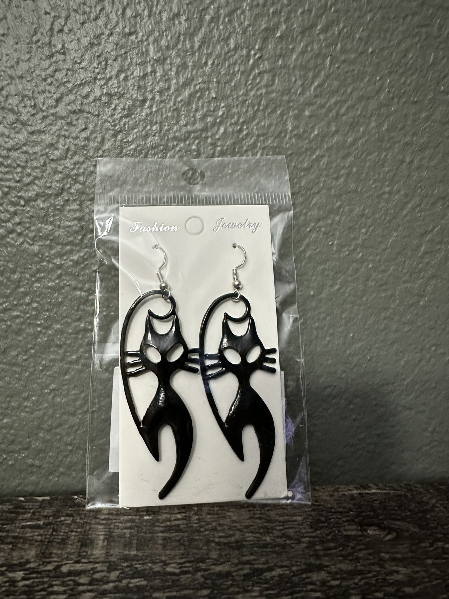 Spooky Black Cat earrings