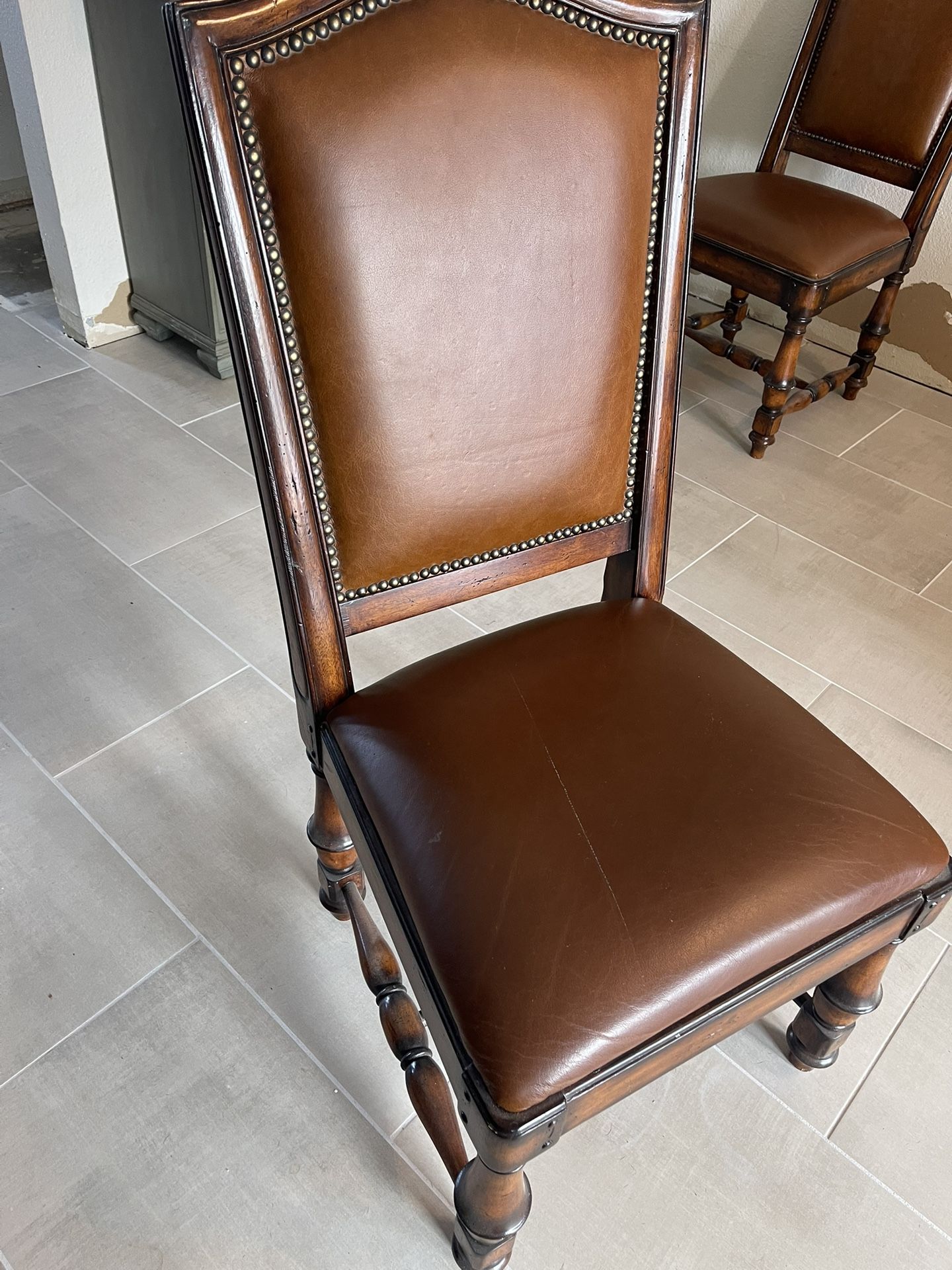 Leather Dining Room Chairs 