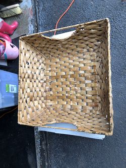 Assorted wooden baskets