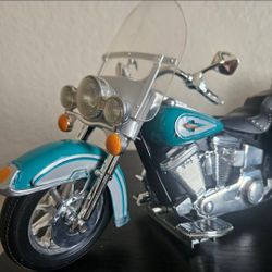 1998 Harley Davidson 1:10 Scale Model - By Empire MFG 
