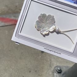Gemini Jewels Shell Flower Necklace 