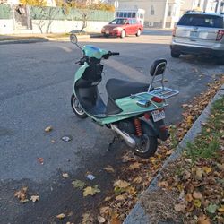 2024 Buddy 50 Moped