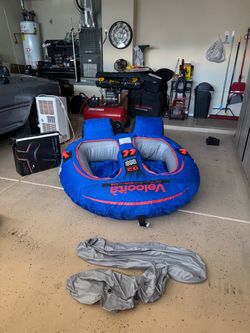Peakflow Velocita 2 person Towable Tube Boat NEW OPEN BOX