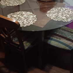 Roung Glass Table