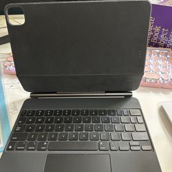 Apple Magic Keyboard iPad Pro (11inch)