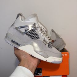 Air Jordan 4 Retro Frozen Moments