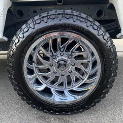 20x12 On 33’s 8x180 Tis 