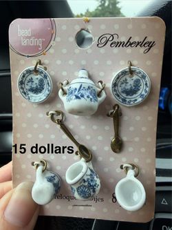Miniature antique tea pot set (trinket size)