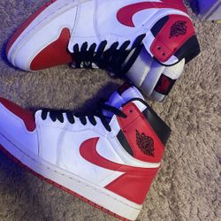 JORDAN 1 RETRO HIGH OG HERTIAGE - SIZE 10 - NO BOX - USED FAIRLY