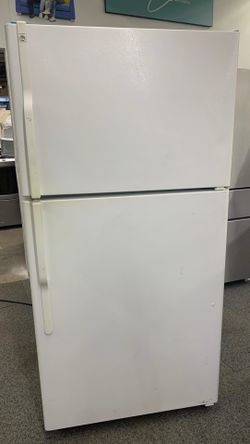 Ge top and bottom fridge white