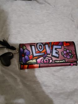 LOVE zuzu Wallet new! $22.00 cash only (serious buyers)