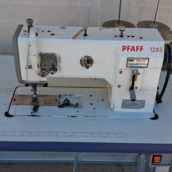 Pfaff 1245