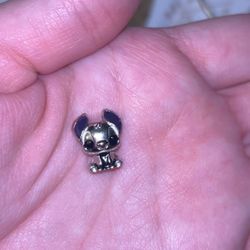 Pandora Stitch Charm